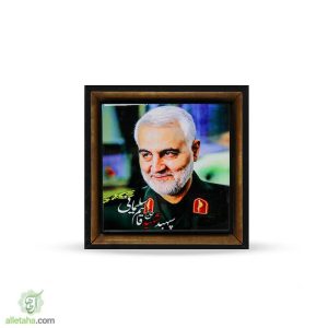 قاب سنگی دور طلایی طرح سردار شهید سلیمانی